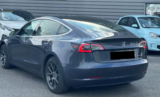 TESLA MODEL 3 (01/02/2019) - 